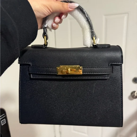 Elegant mini Black Handbag - Picture 2 of 4